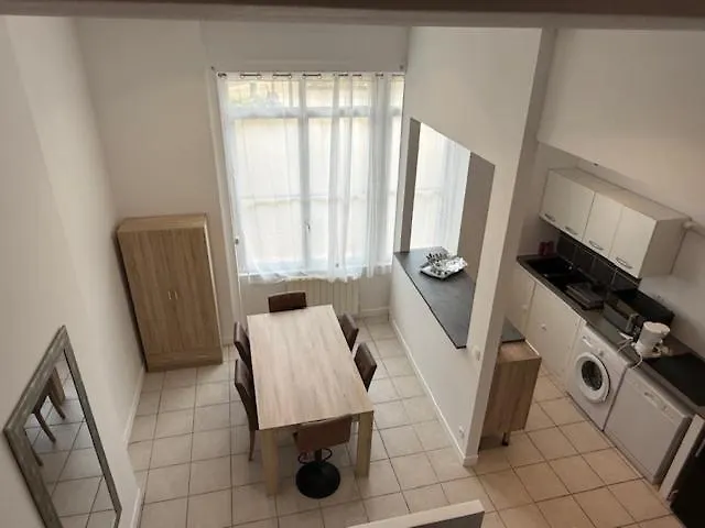 Oullins T3 Cosy 70M2 - 6 Pers 2 Chambre - 2 Mezzanines Metro & Centre A Pied