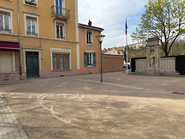 Apartment Oullins T3 Cosy 70M2 - 6 Pers 2 Chambre - 2 Mezzanines Metro & Centre A Pied France