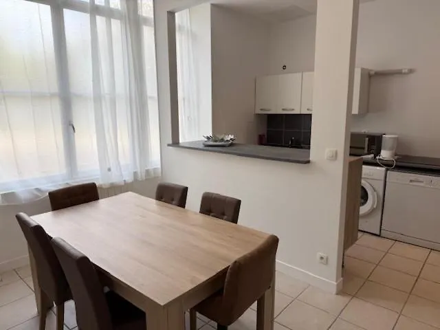 Oullins T3 Cosy 70M2 - 6 Pers 2 Chambre - 2 Mezzanines Metro & Centre A Pied Apartment