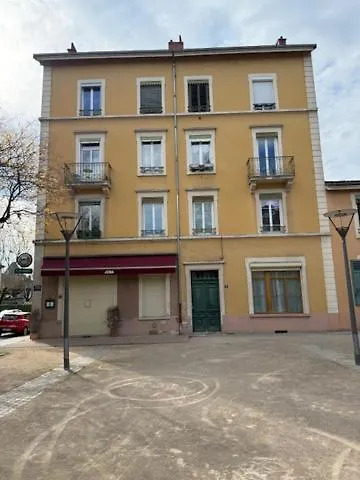Oullins T3 Cosy 70M2 - 6 Pers 2 Chambre - 2 Mezzanines Metro & Centre A Pied 0*,