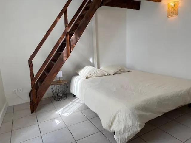 Oullins T3 Cosy 70M2 - 6 Pers 2 Chambre - 2 Mezzanines Metro & Centre A Pied